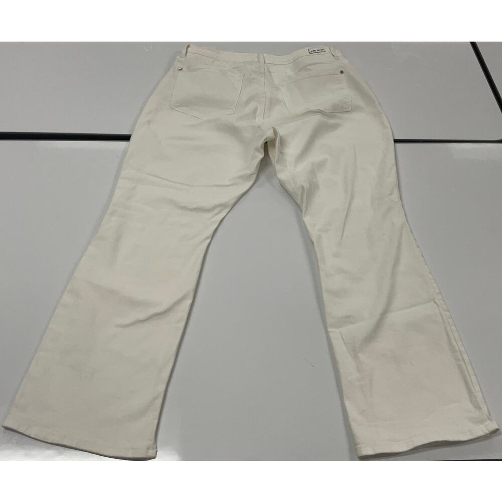 Women's ~ Judy Blue White Denim Jeans 20W Boot Cut - Split Hem - Stretch - Picture 3 of 12
